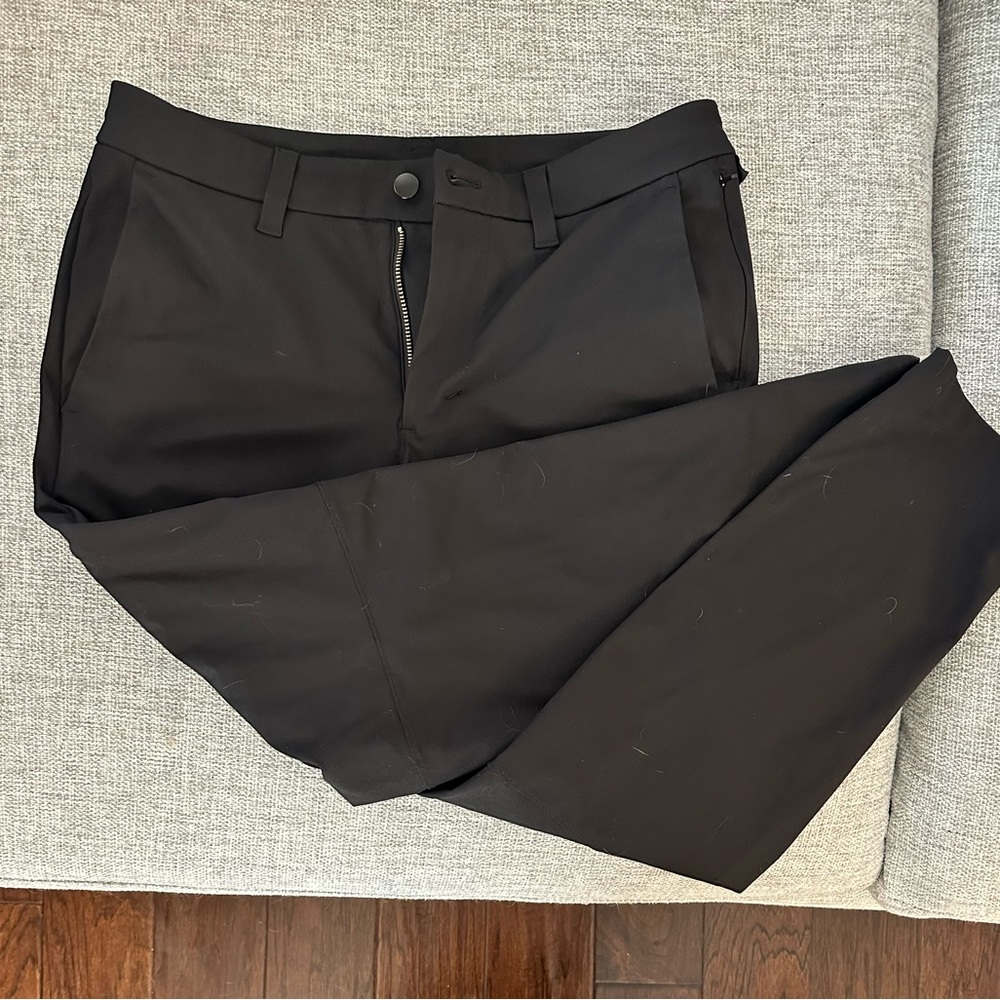 Lululemon Commission Slim. 31 Waist. 29 length